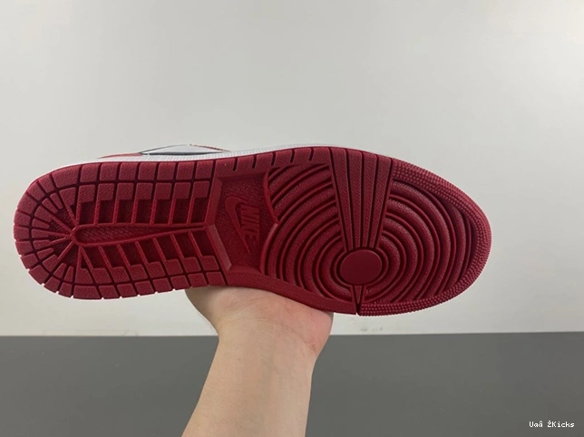 Low Chicago  Jordan 7607 705329- 35 Retro 1 SmartChoice 1019